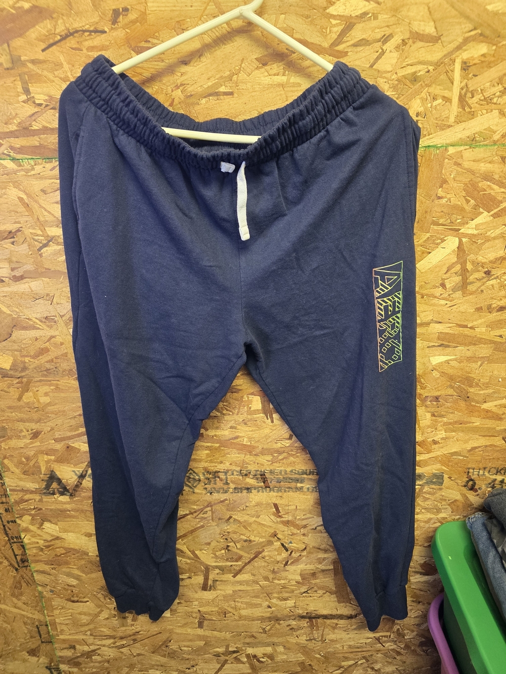 Aeropostale Navy Mens Graphic Jogger Pants